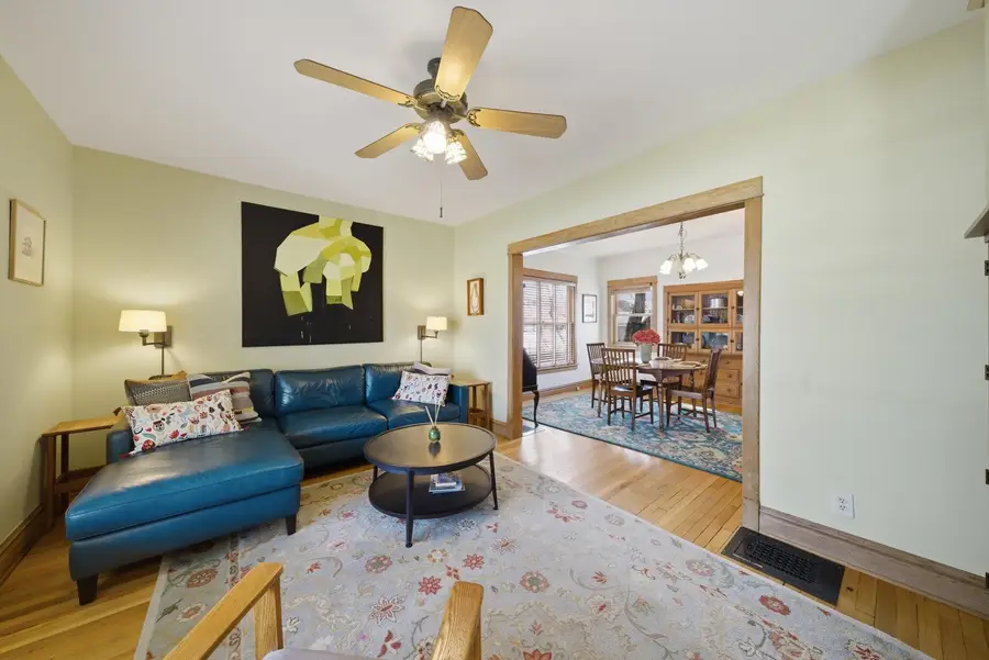 527 Lyman Avenue, Oak Park, IL 60304 - #3