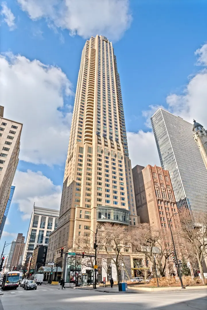 800 N Michigan Avenue #63PH, Chicago, IL 60611 - #1
