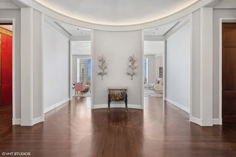 800 N Michigan Avenue #63PH, Chicago, IL 60611 - #2