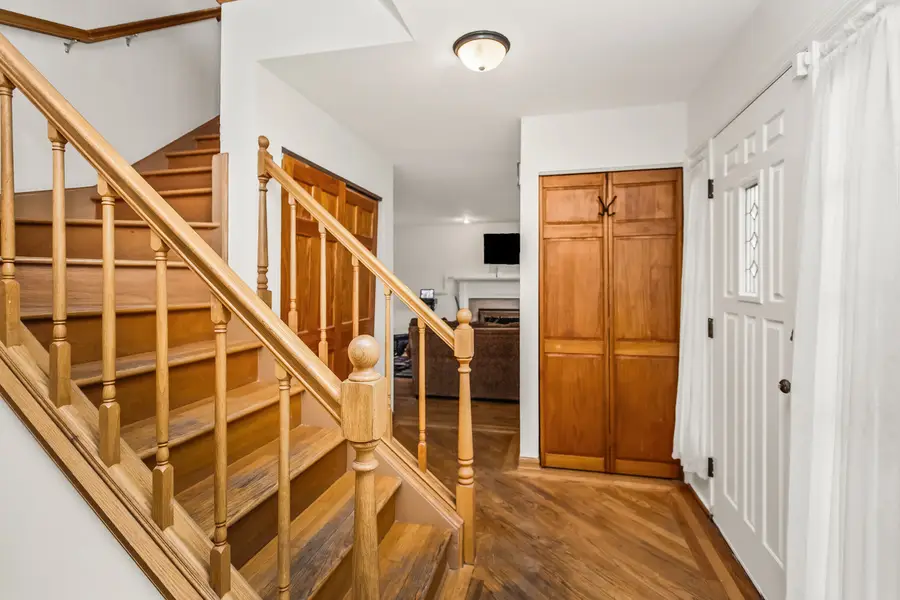 543 Le Parc Circle, Buffalo Grove, IL 60089 - #2