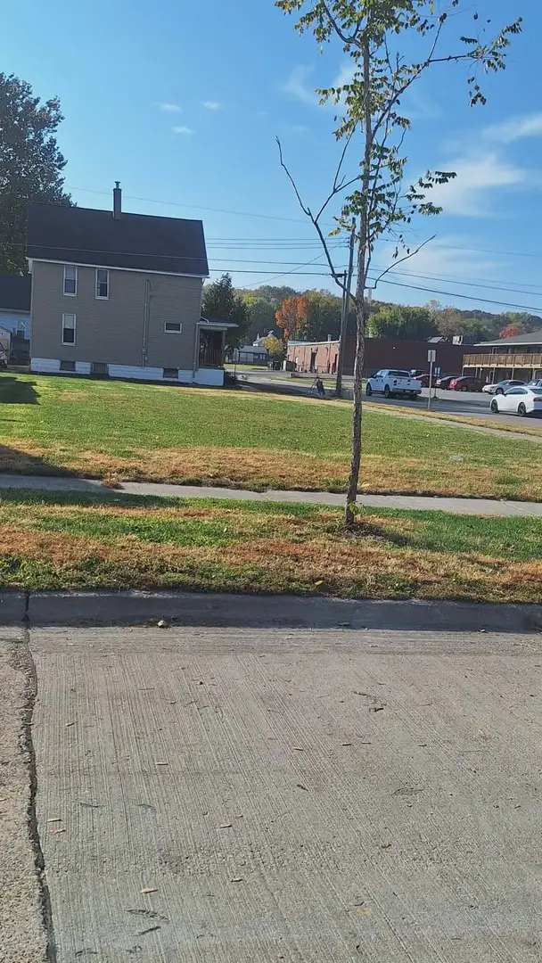 2702 5 1/2 Avenue, Rock Island, IL 61201 - #1