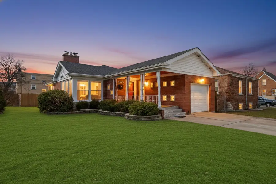 9806 S Harding Avenue, Evergreen Park, IL 60805 - #3