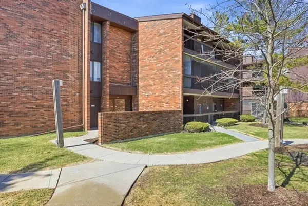 14517 Sussex Court #ph1, Oak Forest, IL 60452