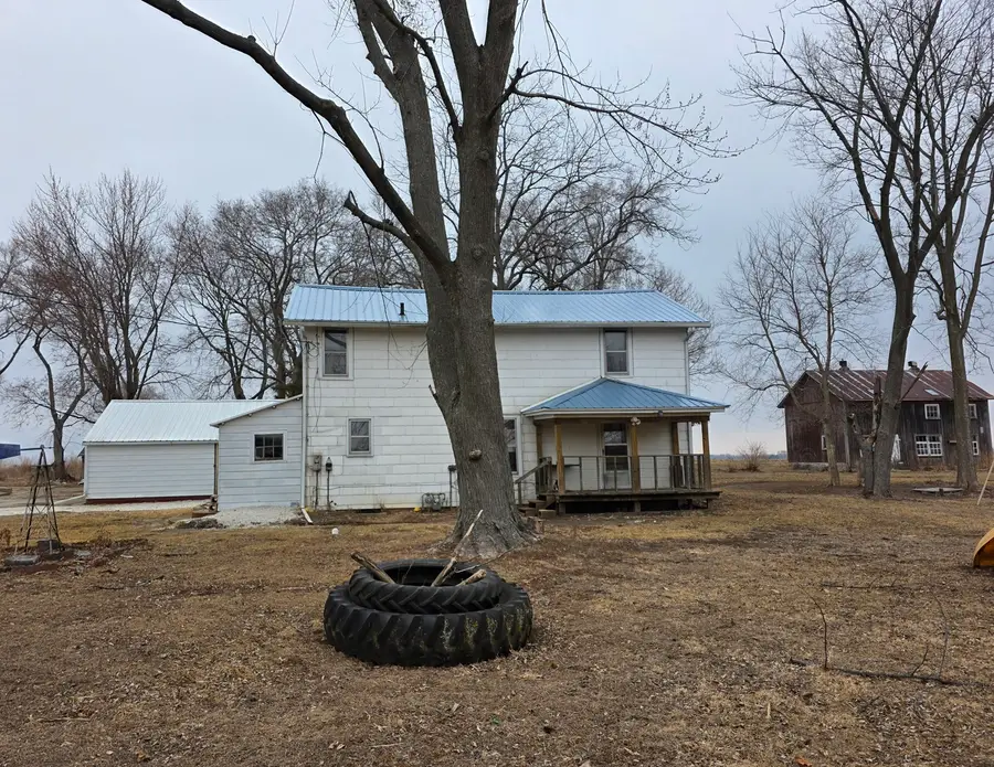 309 E 3rd Street, Tampico, IL 61283 - #2