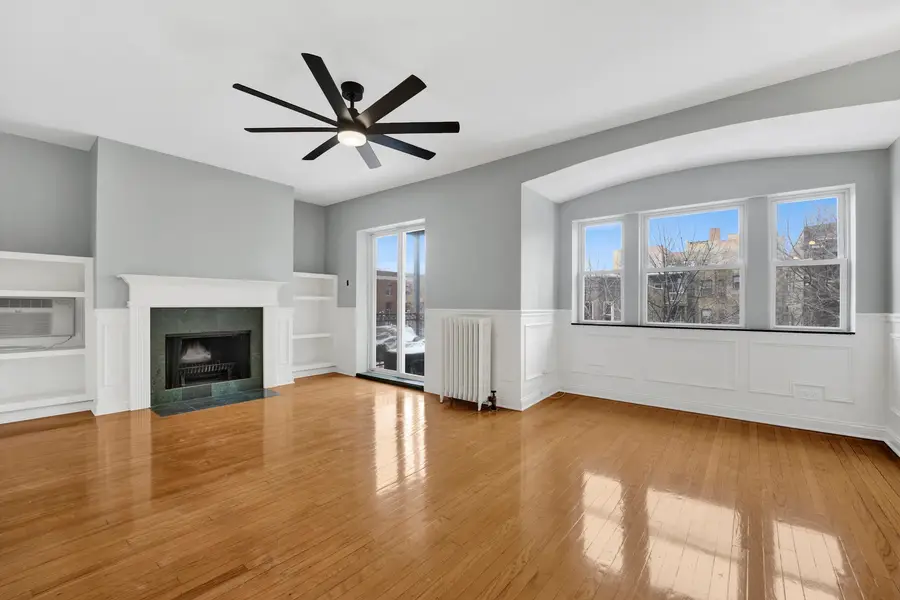 851 W Belle Plaine Avenue #2W, Chicago, IL 60613 - #2