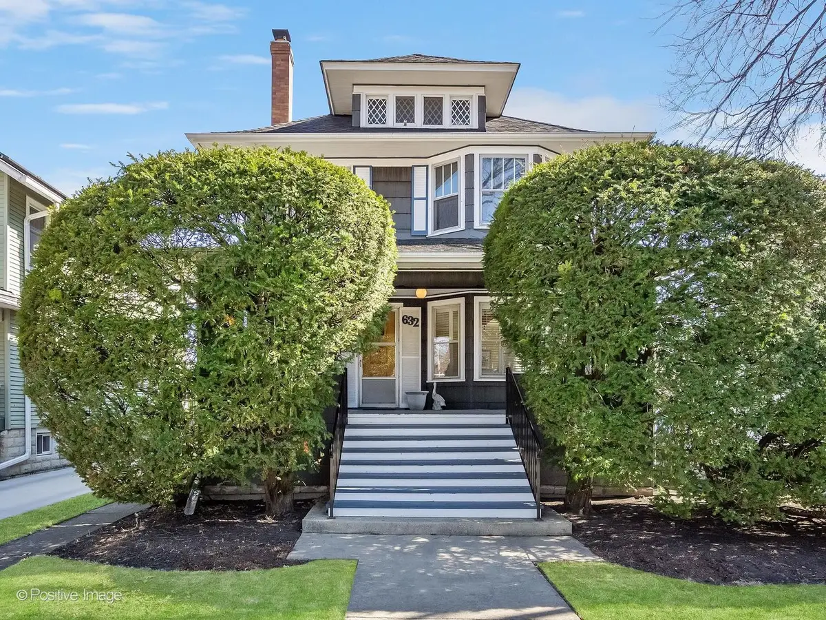 632 N Ridgeland Avenue, Oak Park, IL 60302 - #1