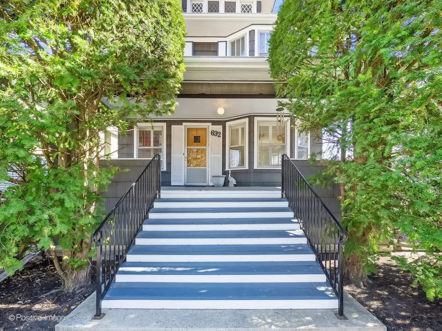632 N Ridgeland Avenue, Oak Park, IL 60302 - #2