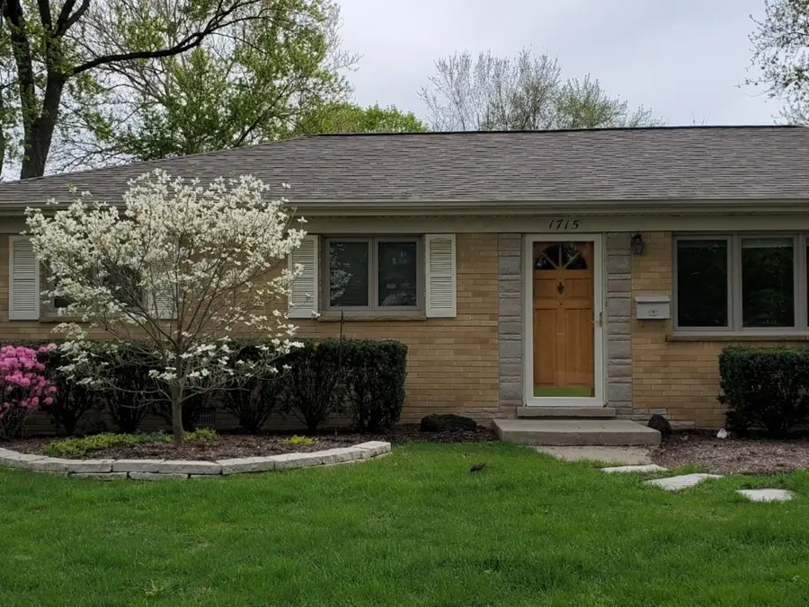 1715 Verde Court, Mount Prospect, IL 60056 - #2