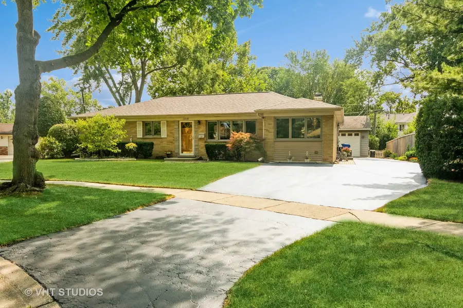 1715 Verde Court, Mount Prospect, IL 60056 - #3