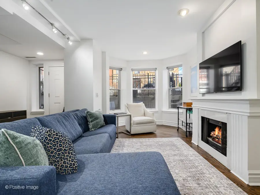 1952 N Seminary Avenue #1F, Chicago, IL 60614 - #3