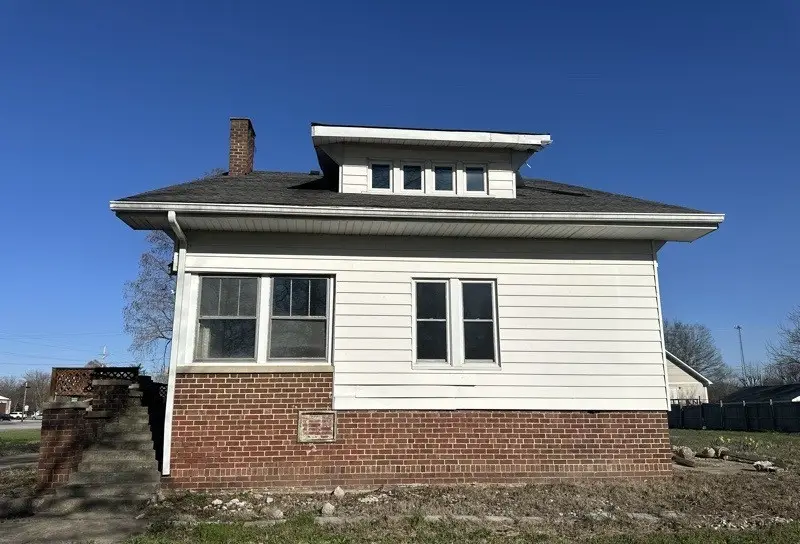 411 S Dean Street, Royalton, IL 62983 - #2