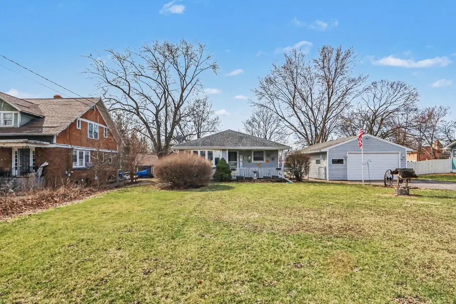 900 Old Indian Trail, Aurora, IL 60506 - #2