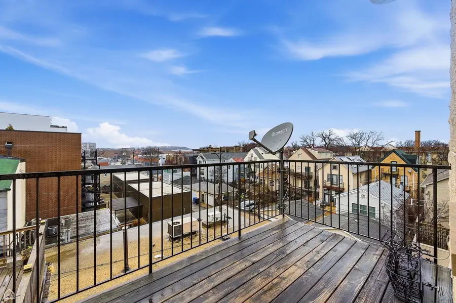 2302 W Belmont Avenue #4, Chicago, IL 60618 - #2