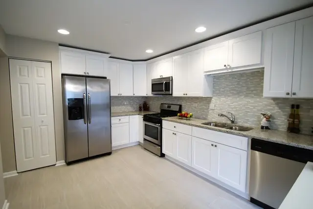 Address Withheld By Seller, Buffalo Grove, IL 60089 - #2