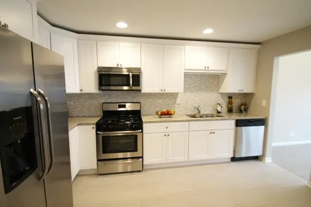 Address Withheld By Seller, Buffalo Grove, IL 60089 - #3