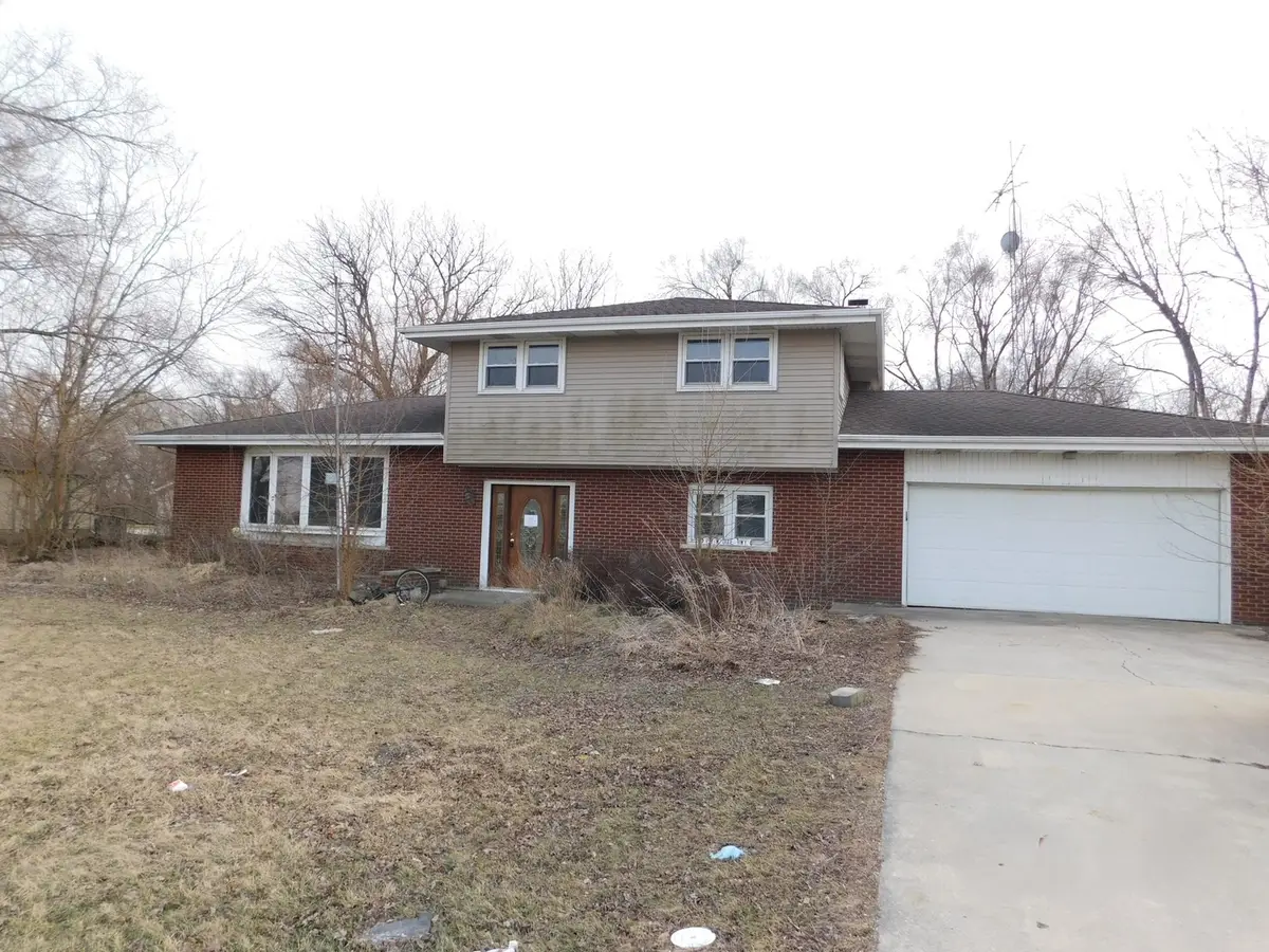 150 W Dixie Highway, Saint Anne, IL 60964 - #1