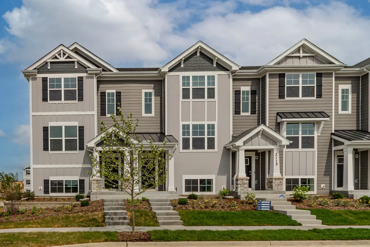 2111 Yellowstone Boulevard #2111, Mundelein, IL 60060 - #1