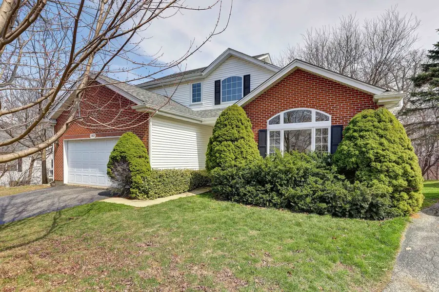 102 N Crooked Lake Lane, Lindenhurst, IL 60046 - #2