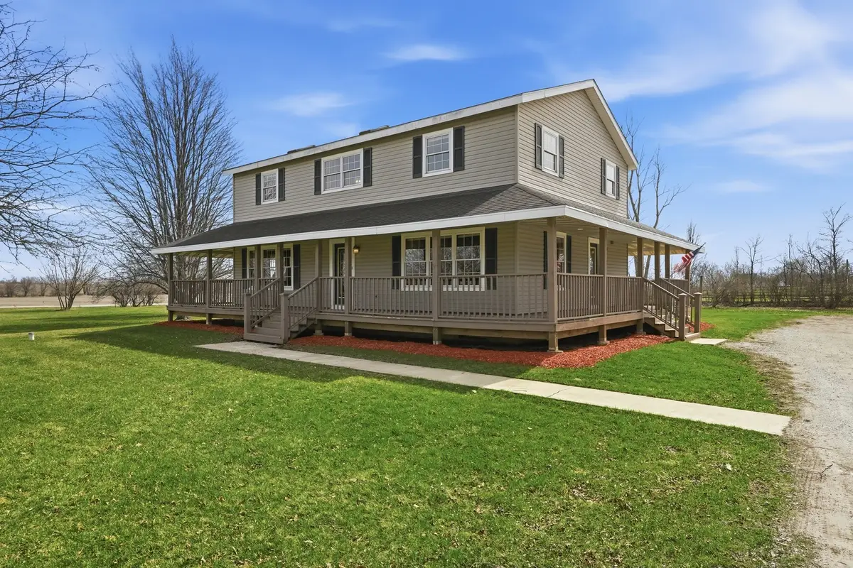 10954 E 9000n Road, Grant Park, IL 60940 - #1