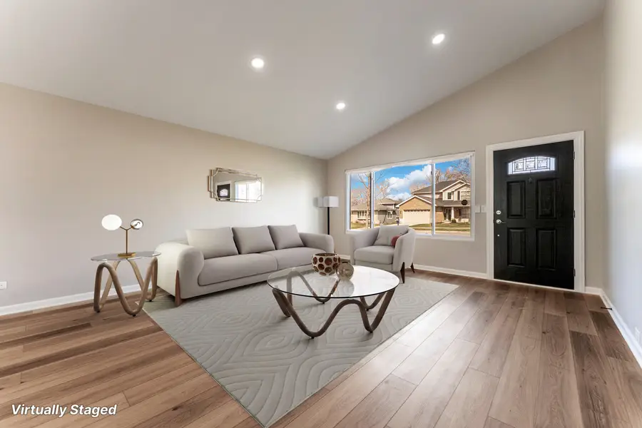 646 W Babcock Avenue, Elmhurst, IL 60126 - #3