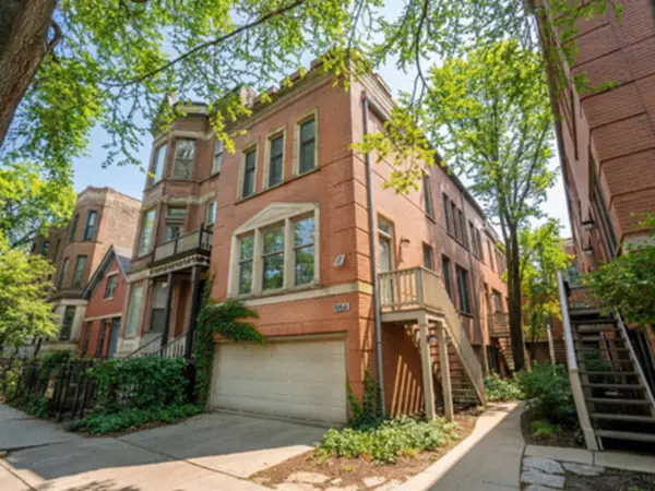 1954 N Seminary Avenue, Chicago, IL 60614