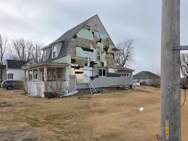 504 S Peoria Street, Bradford, IL 61421