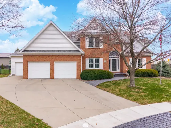 3 Jill Court, Bloomington, IL 61701