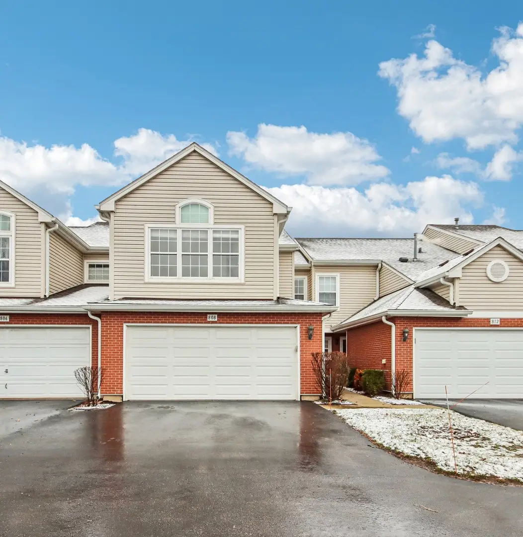 808 Old Checker Road, Buffalo Grove, IL 60089 - #1