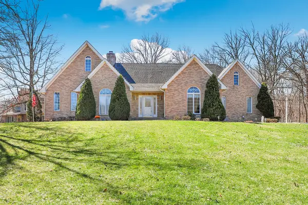 2200 E Gaisor Court, Crete, IL 60417