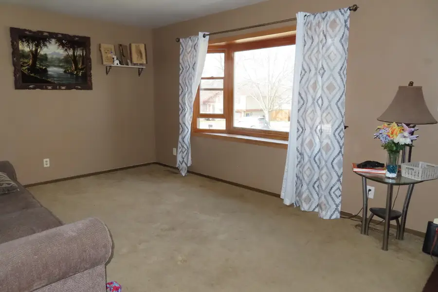 509 Silbury Court, McHenry, IL 60050 - #2