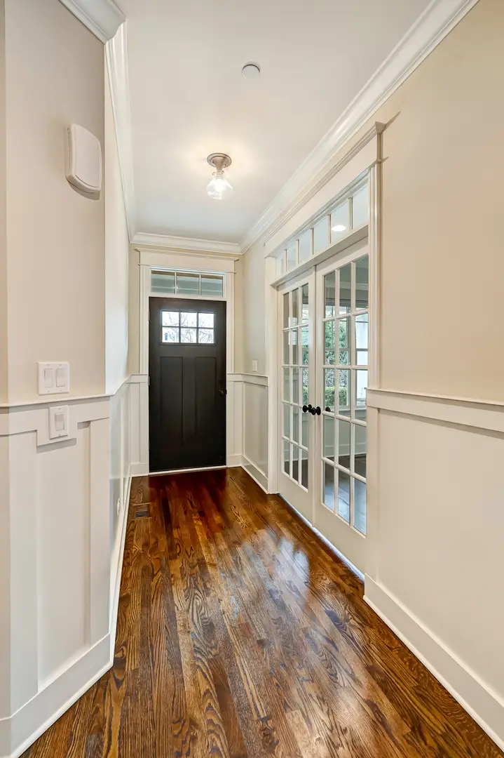 4 Oxford Avenue, Clarendon Hills, IL 60514 - #3