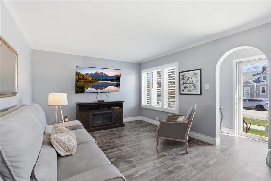 3804 N Pioneer Avenue N, Chicago, IL 60634 - #2