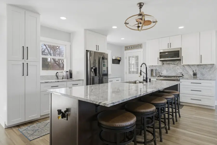 6 E Anchor Drive, Oswego, IL 60543 - #3