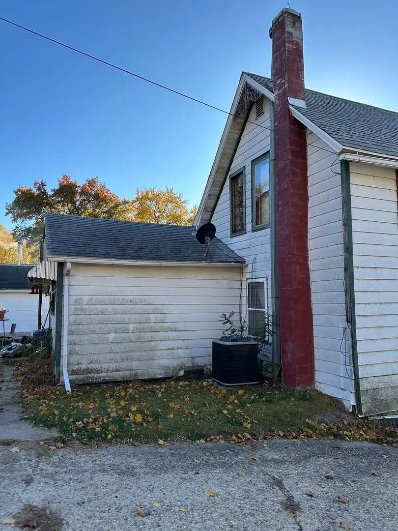 804 N 4th Street, Savanna, IL 61074 - #2