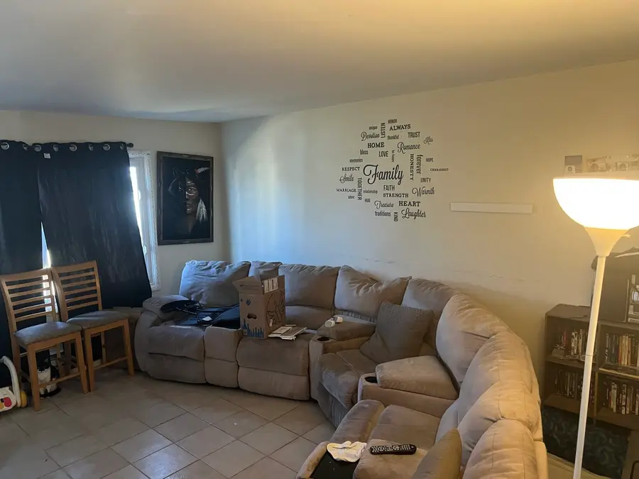 1062 N Highland Avenue, Aurora, IL 60506 - #3