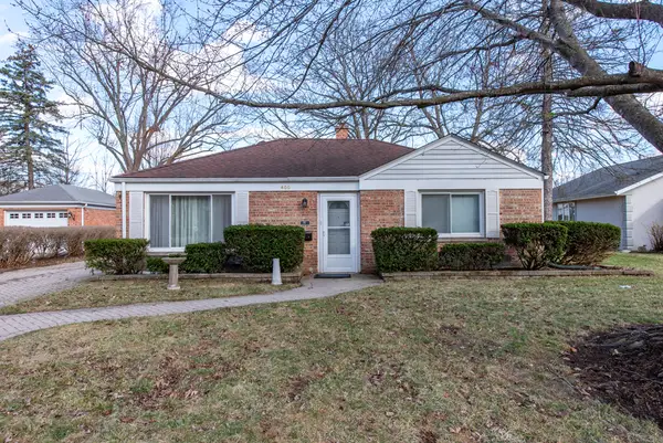 400 7th Avenue, Libertyville, IL 60048