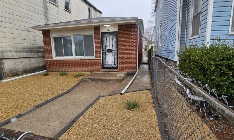 6542 S Carpenter Street, Chicago, IL 60621 - #2