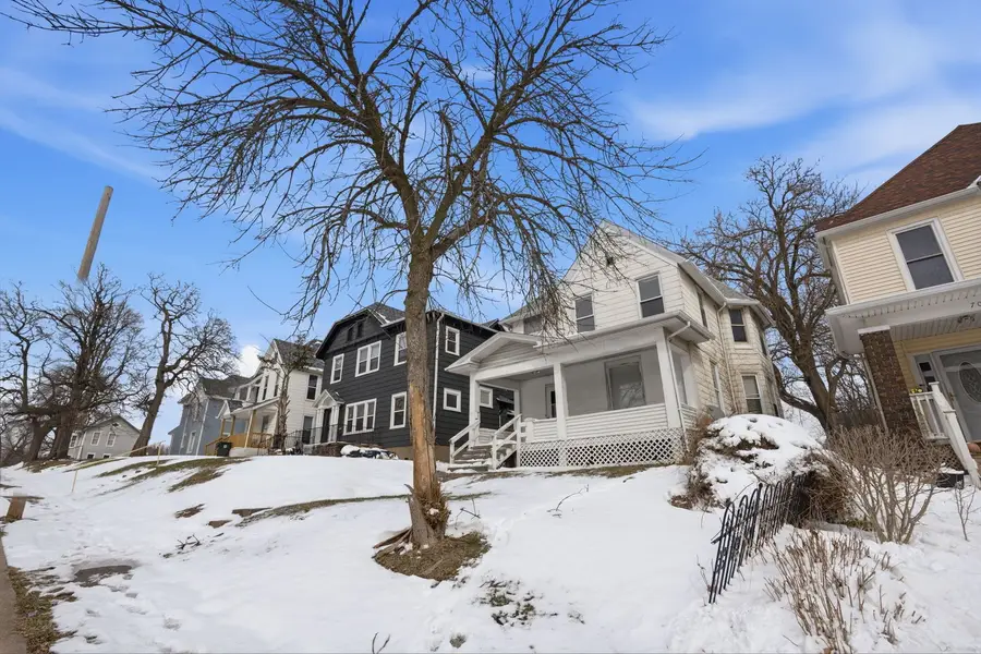 715 Iowa Street, Davenport, IA 52803 - #2