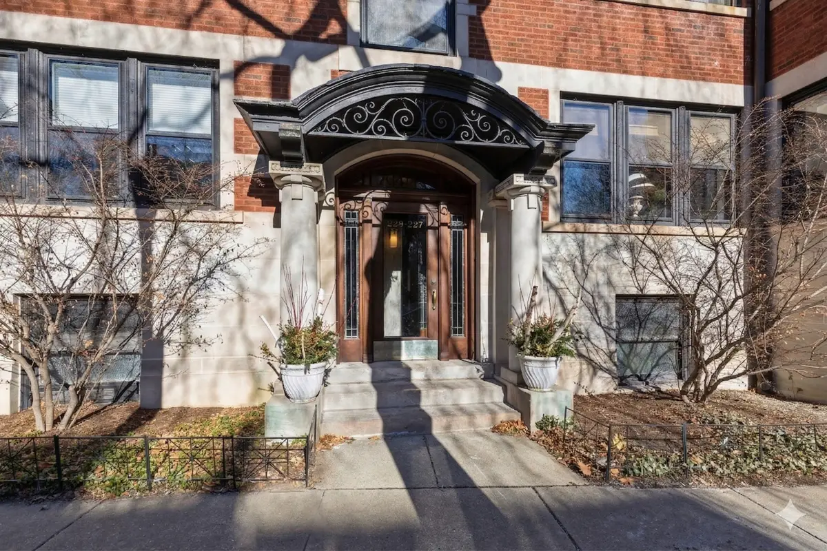 227 Main Street #3, Evanston, IL 60202 - #1