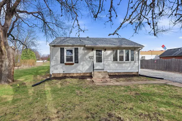 4120 4th Street, East Moline, IL 61244