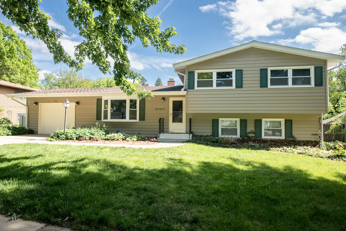 319 Jewel Avenue, Saint Charles, IL 60174 - #1