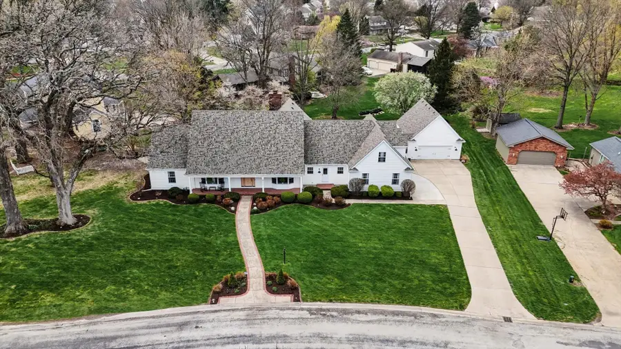 805 Deer Run Drive, Mahomet, IL 61853 - #2