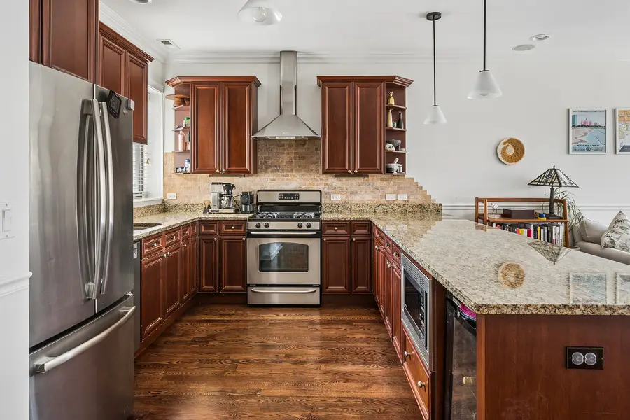 5217 N Winthrop Avenue #3S, Chicago, IL 60640 - #2