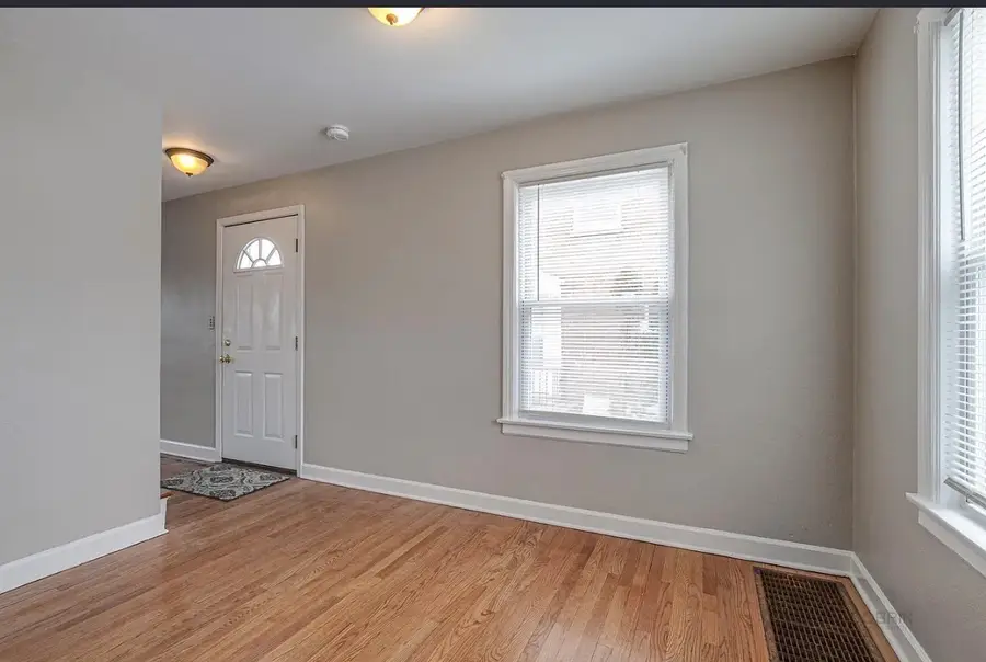 617 Waukegan Road, Deerfield, IL 60015 - #3