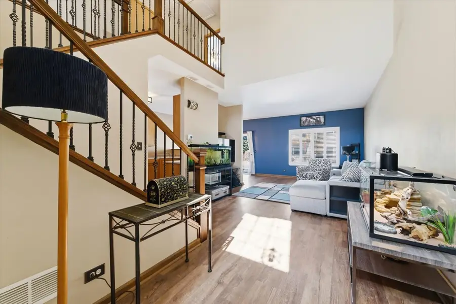 245 Nicole Drive #B, South Elgin, IL 60177 - #2