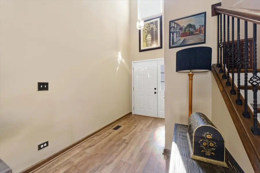 245 Nicole Drive #B, South Elgin, IL 60177 - #3