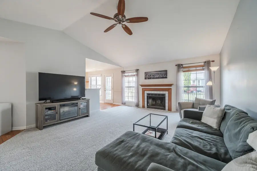 176 Jefferson Lane, Streamwood, IL 60107 - #2