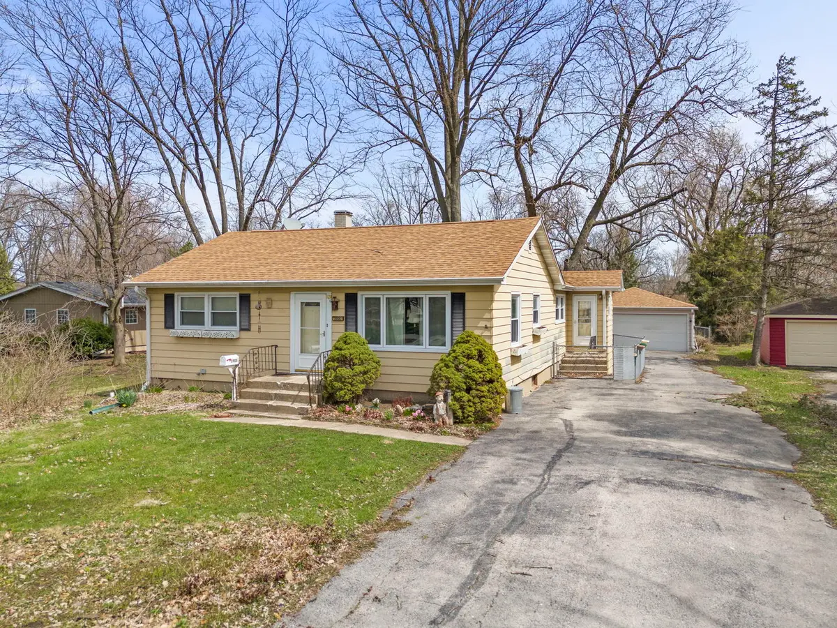 5905 Lee Avenue, Downers Grove, IL 60516 - #1