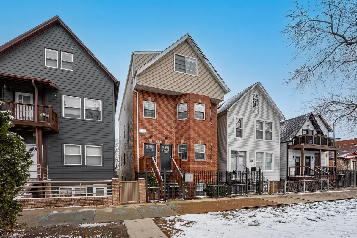 3115 N Oakley Avenue, Chicago, IL 60618 - #1