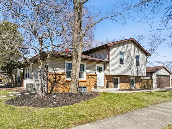 300 Norton Street, Lombard, IL 60148